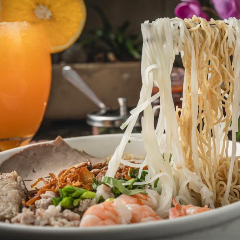 Soft Rice Noodle & Thin Egg Noodle